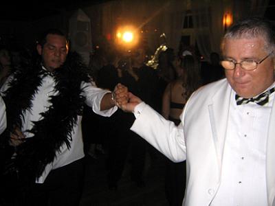 TonyPaulDancin009.JPG